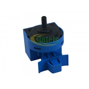 Прессостат (датчик уровня воды) для стиральной машины Indesit, Ariston (C00289362, 16002692100) неоригинал Прессостат (датчик уровня воды) для стиральной машины Indesit, Ariston (C00289362, 16002692100) неоригинал