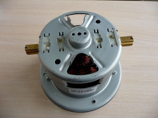 Двигун (мотор) Whicepart HCX 1800W для пилососу Bosch, Siemens (69012652478)